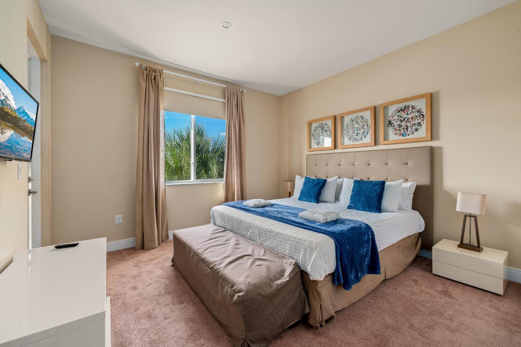 4 Bedroom W/ Amenities + 3 Mi To